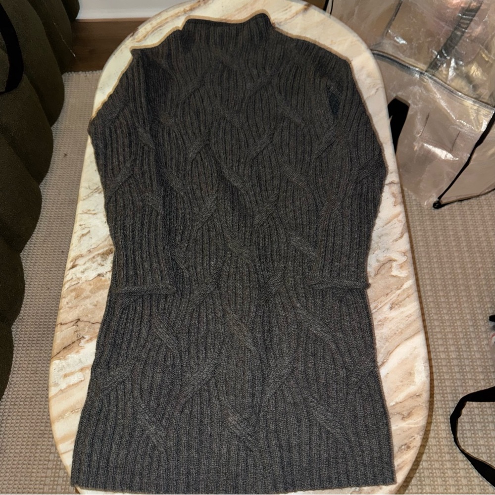 Elegant Charcoal Turtleneck Sweater - Picture 3 of 4